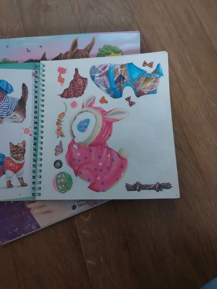 Lot 3 livres de coloriage avec autocollants - photo numéro 8