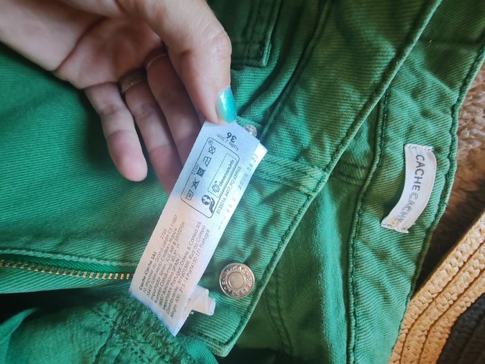 Superbe Jean femme taille 36 cache cache - photo numéro 4