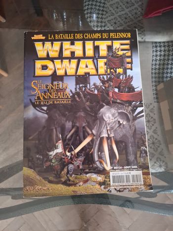 Livre magasine White Dwarf le seigneur des anneaux La bataille Pelennor Warhammer 40,000
