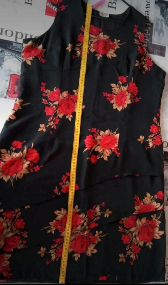 Robe fleurie taille 44 - photo numéro 4