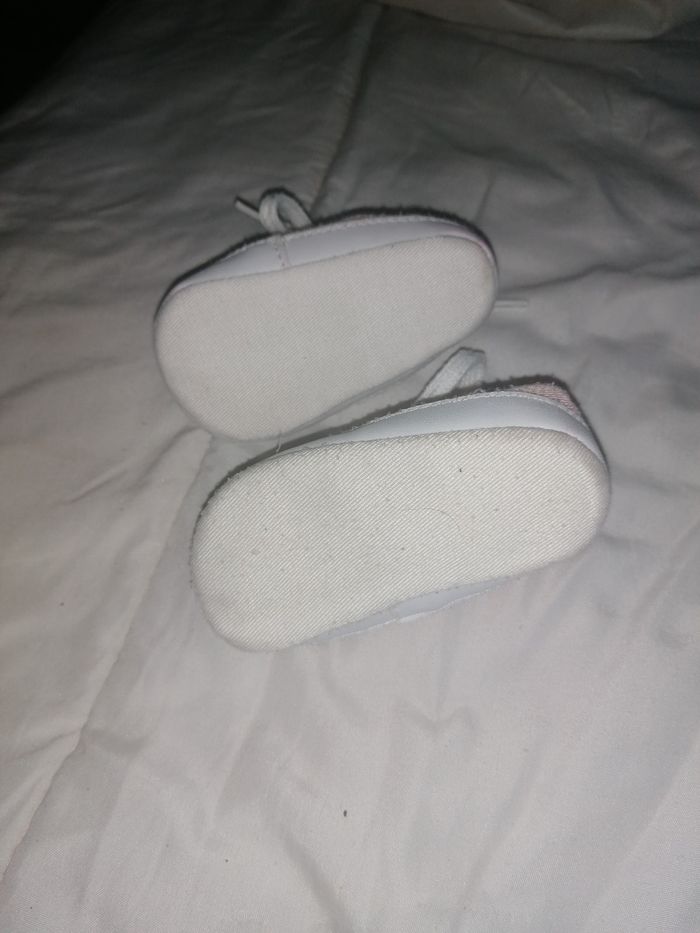 Petite chaussure bébé fille - photo numéro 3