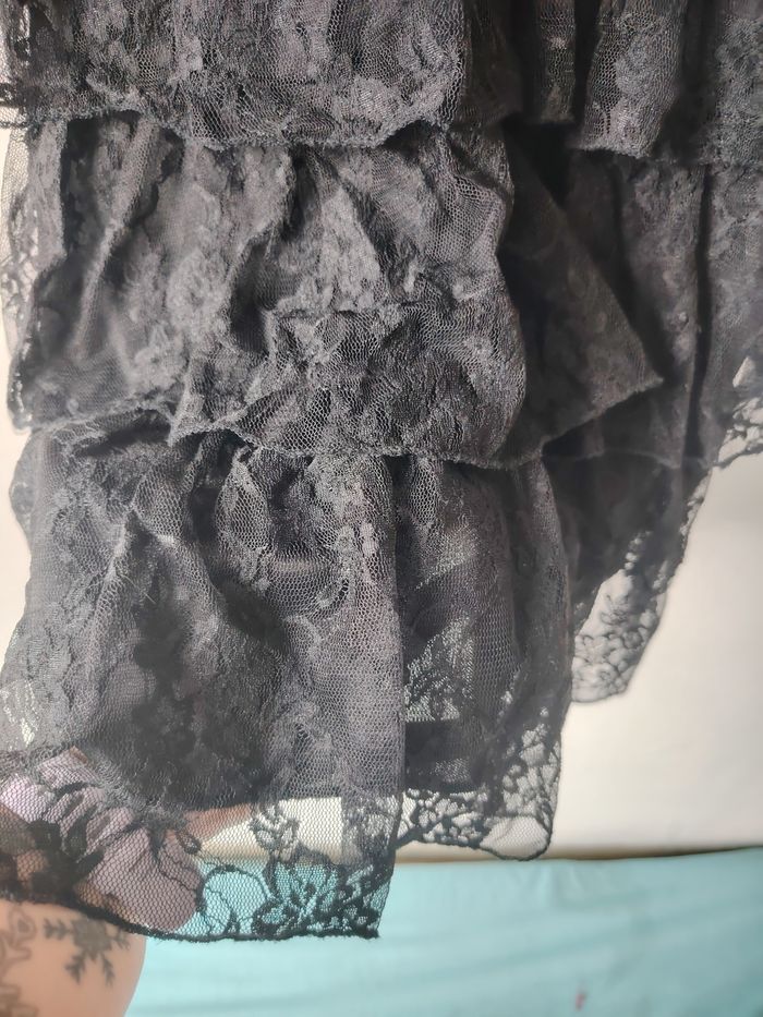 Robe courte noire - photo numéro 4