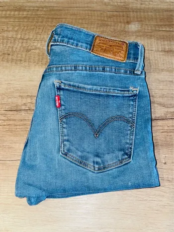 Jeans Lévis 710 super skinny t27