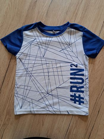 Tee-shirt manches courtes taille 4 ans