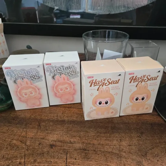 4 boîtes mystères popmart