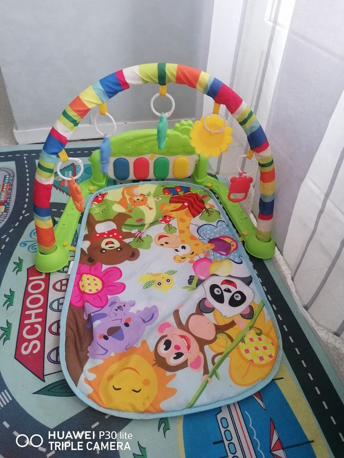 Tapis d'Éveil AIYINGLE avec Piano (Musical & Évolutif)