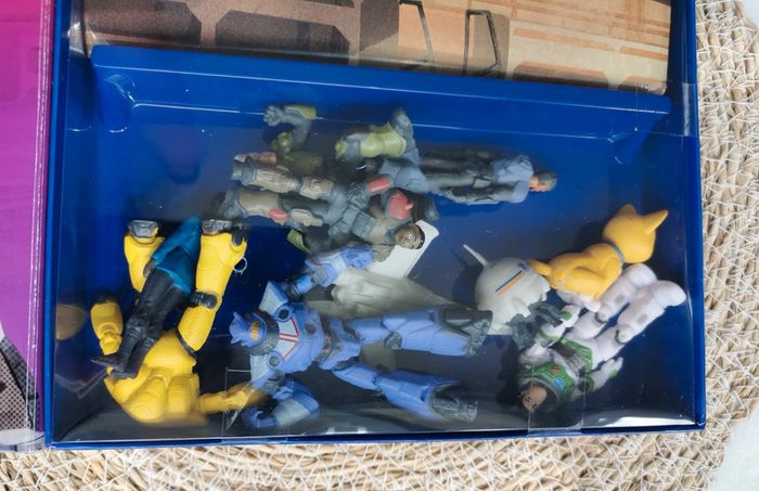 Livre 📙 Disney, comptines et figurines, buzz l'éclair, NEUF - photo numéro 12