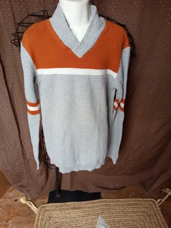 Pull en laine taille 14ans