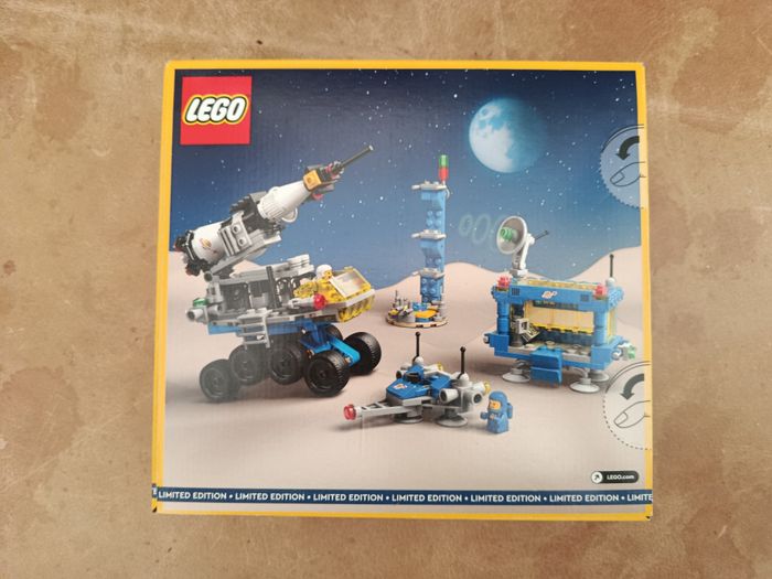 Neuf - Lego Space - Edition Limitée - 40712 - La micro base de lancement de fusée - photo numéro 2