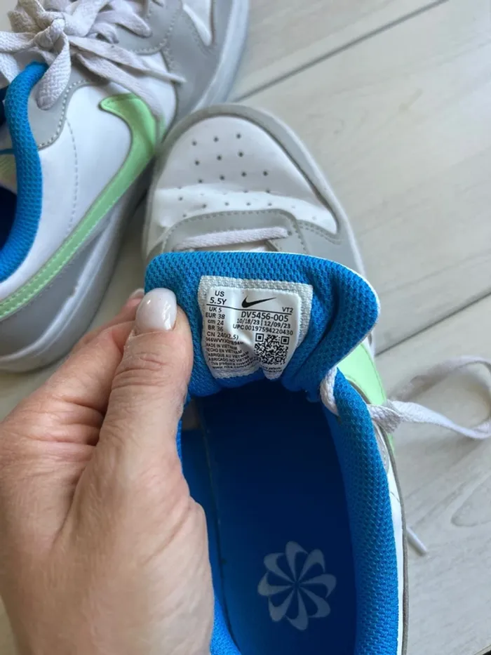 Basket Nike taille 38 - photo numéro 5