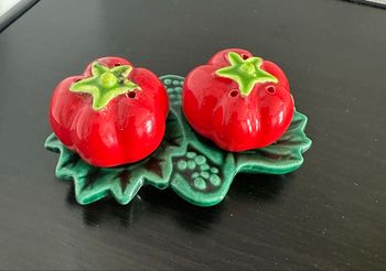 Barbotine tomates salière poivrière Vintage