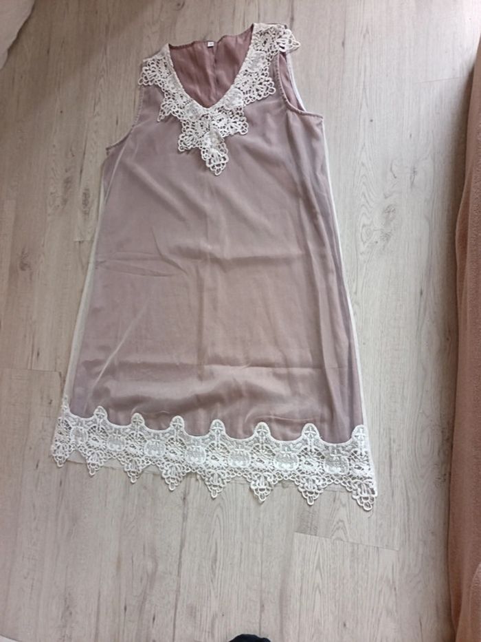 Robe XL 42 tunique femme dentelle très bon etat - photo numéro 2