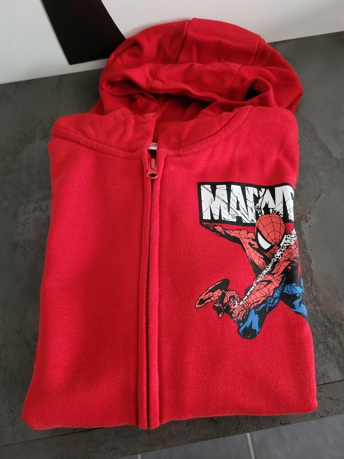 Veste / gilet à capuche spiderman 11/12 ans