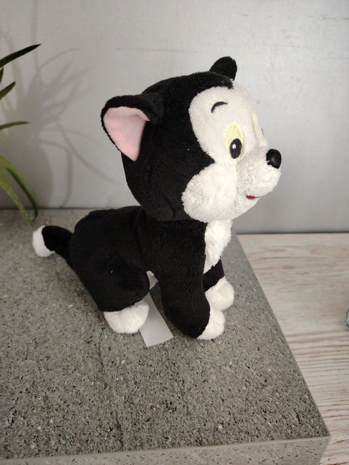 Peluche Disney chat figaro Pinocchio Disney Store - photo numéro 2