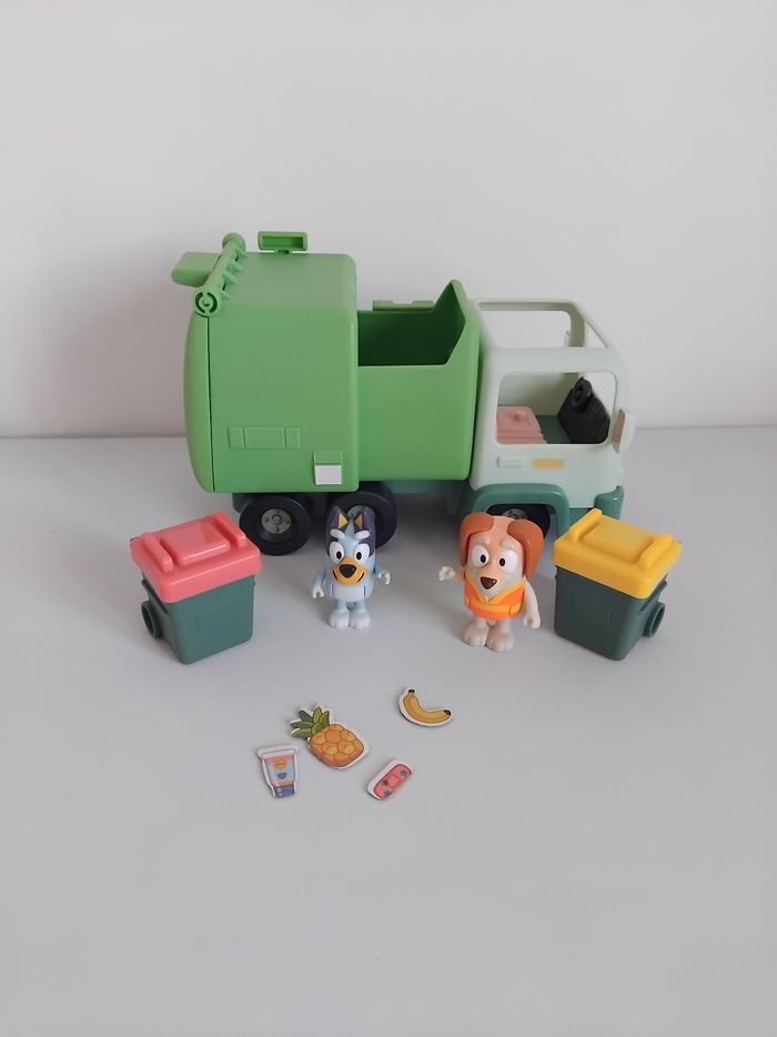 BLUEY Camion Poubelles ♻️ - photo numéro 3