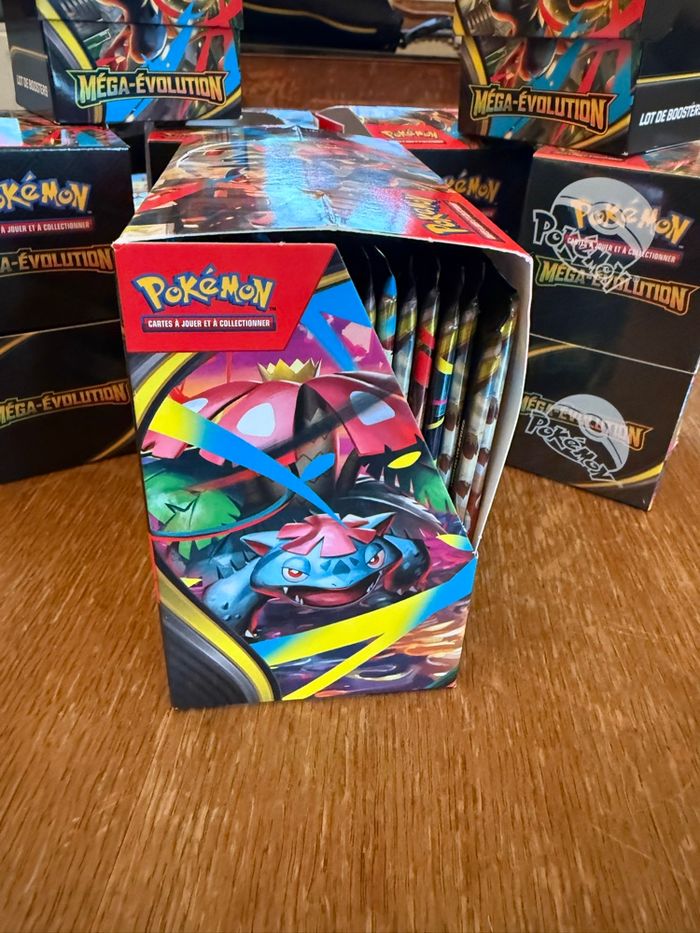 Display Pokémon Mega Évolution Reconditionné - photo numéro 4