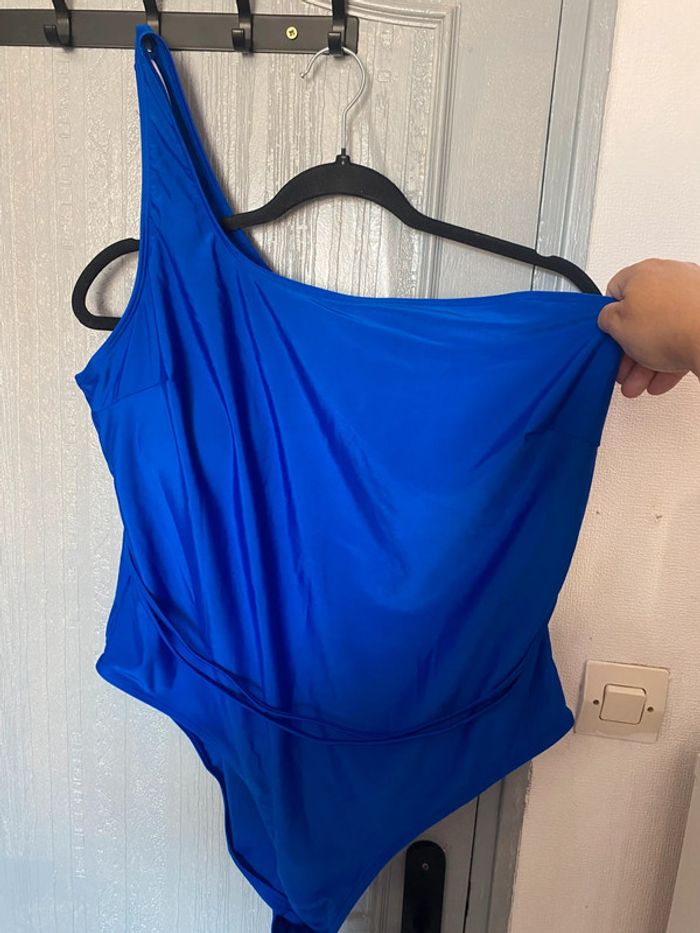 Maillot bain bleu - photo numéro 2