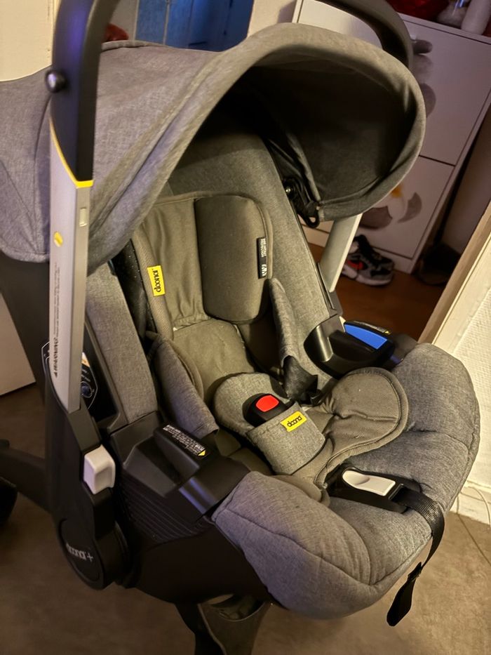 Doona + Bases isofix / Abris de pluie - photo numéro 6