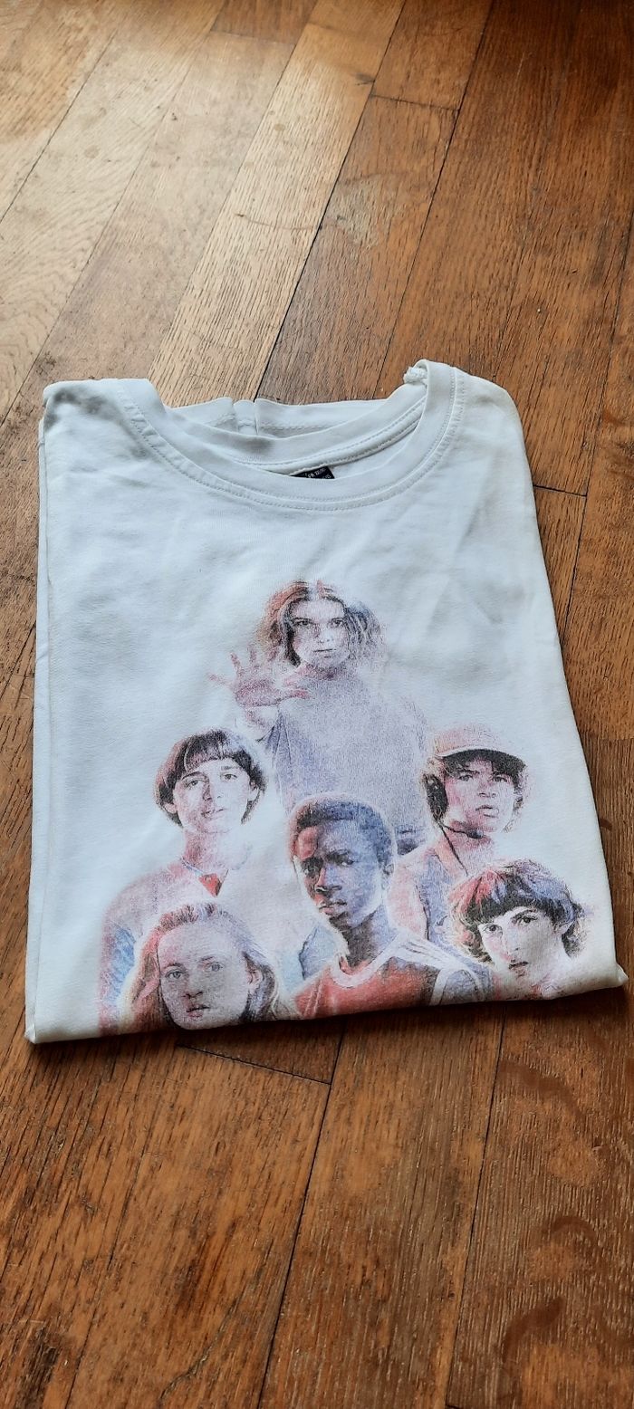 T-shirt blanc Stranger Things