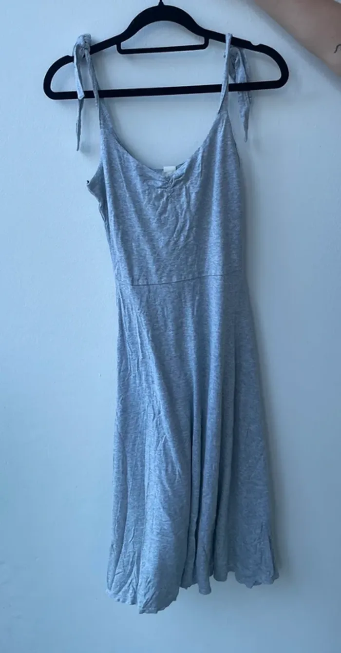 Robe grise H&M - photo numéro 2