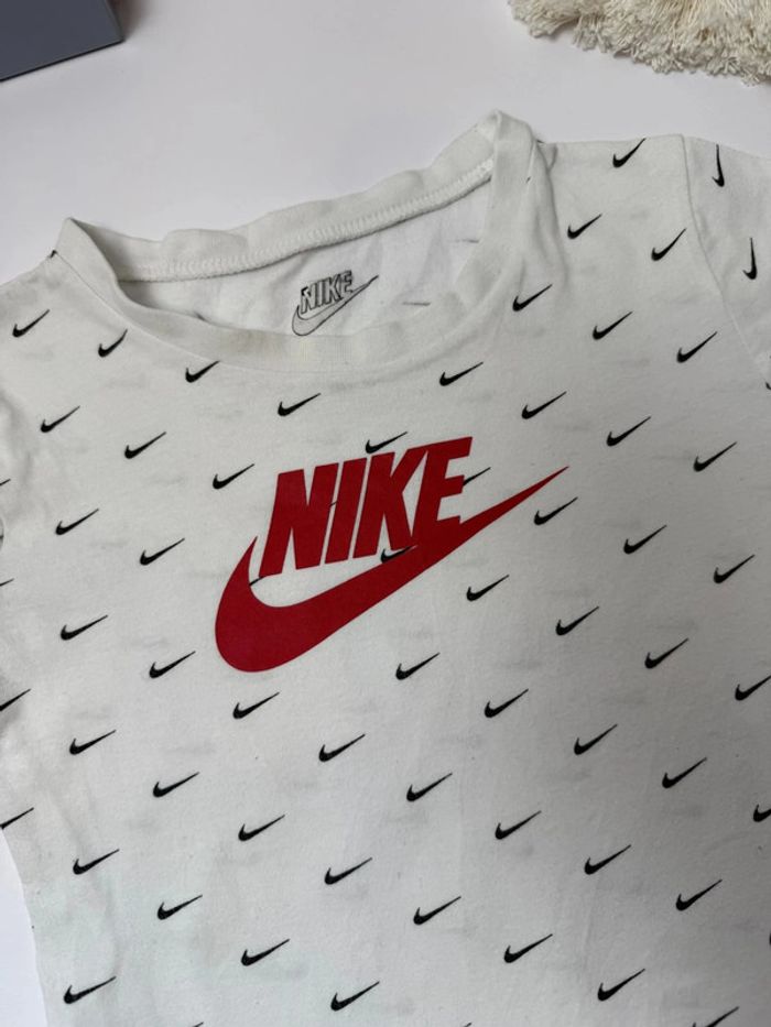 T-shirt Nike bébé garçon taille 86-92 cm très bon état - photo numéro 2