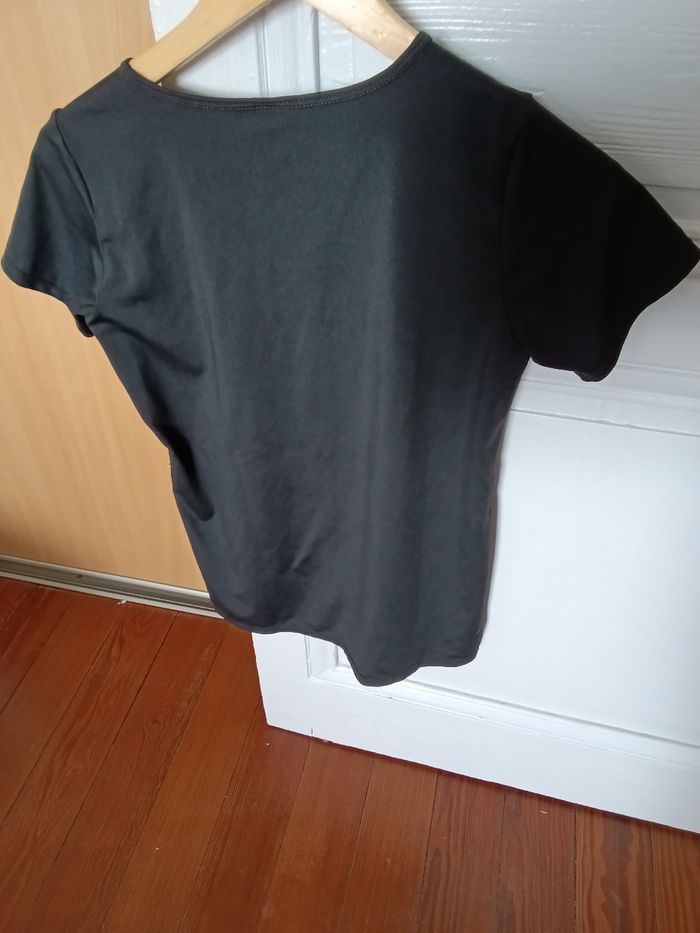 Tee-shirt Domyos noir et rose - photo numéro 2