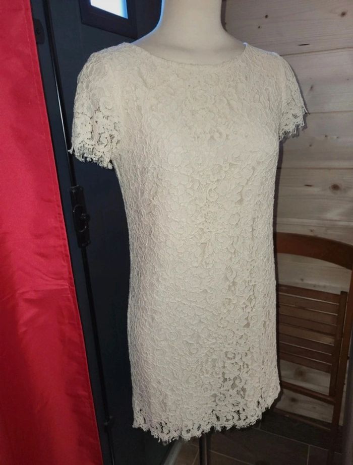 Robe dentelle blanche S - photo numéro 2