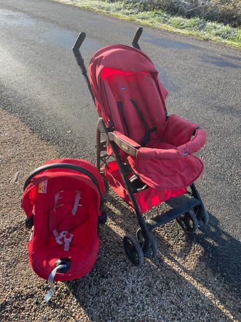 Poussette Chicco trio