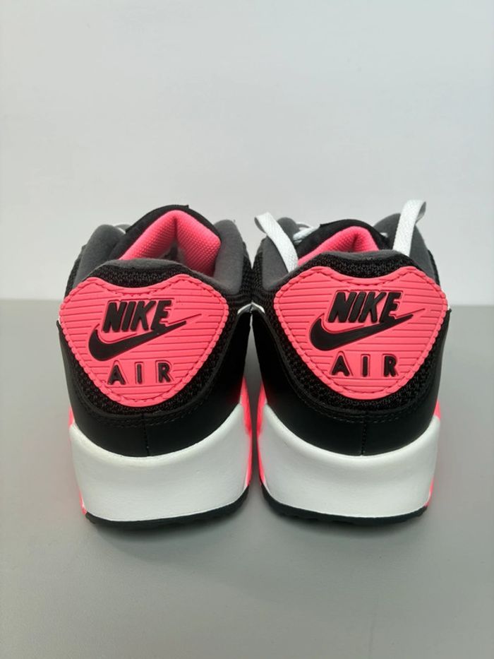 Baskets Nike air Max 90 rose noir Sunset pointure 42 - photo numéro 8