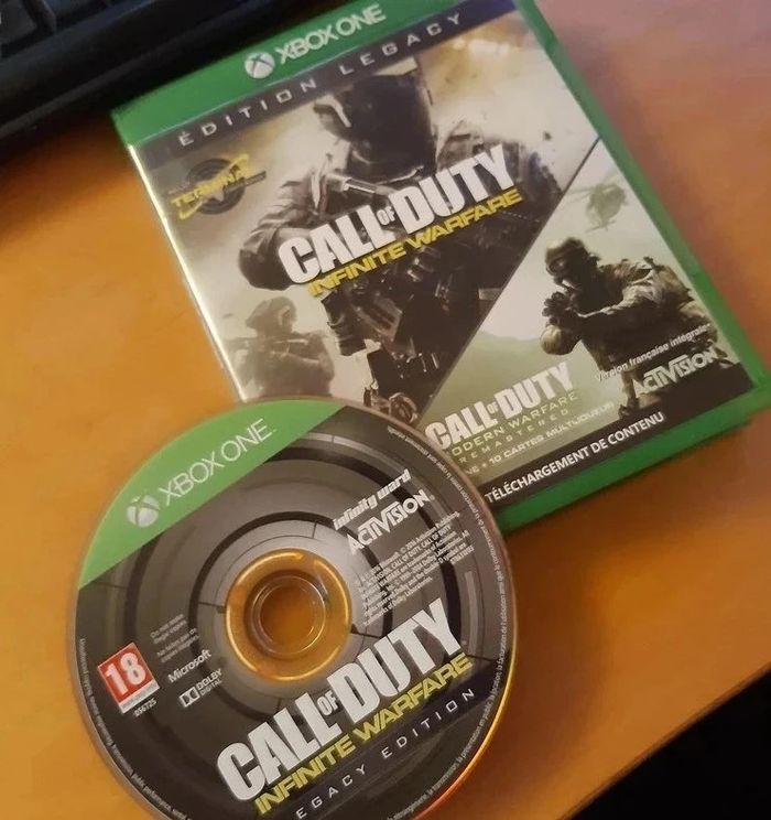 Jeu XBox One Call of duty infinite warfare - Edition legacy