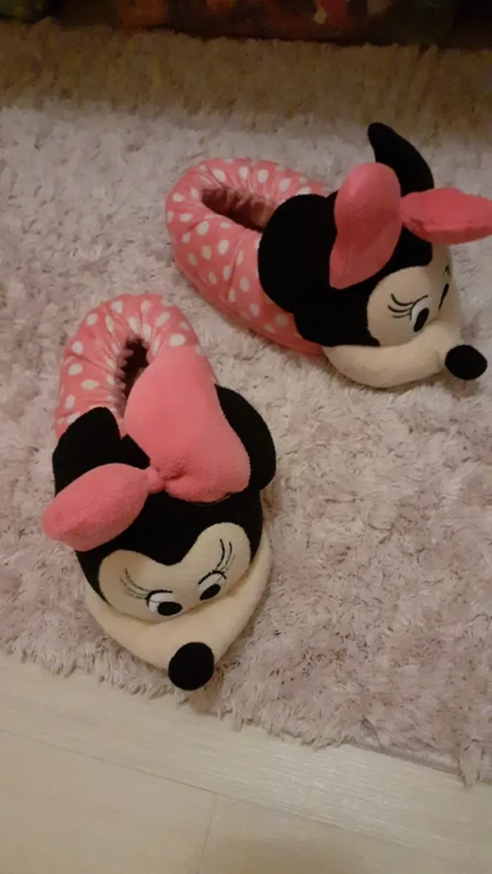 Chaussons disney Minnie - photo numéro 11