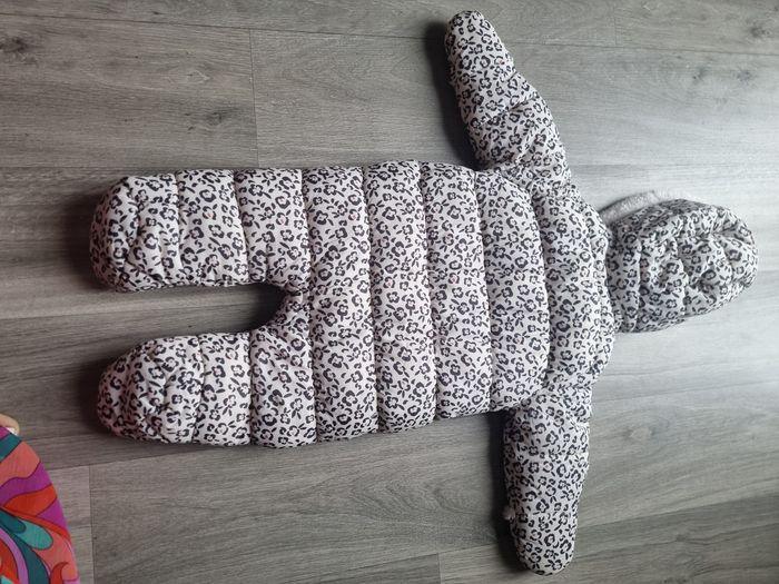 Combinaison doudoune bébé 3-6 mois - photo numéro 7
