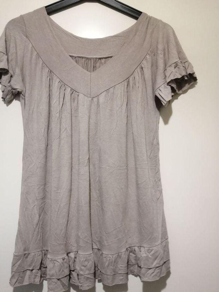 Tee shirt ample beige. Taille L/XL.