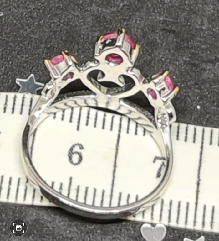 Bague couronne fantaisie argentée avec pierres roses - photo numéro 5