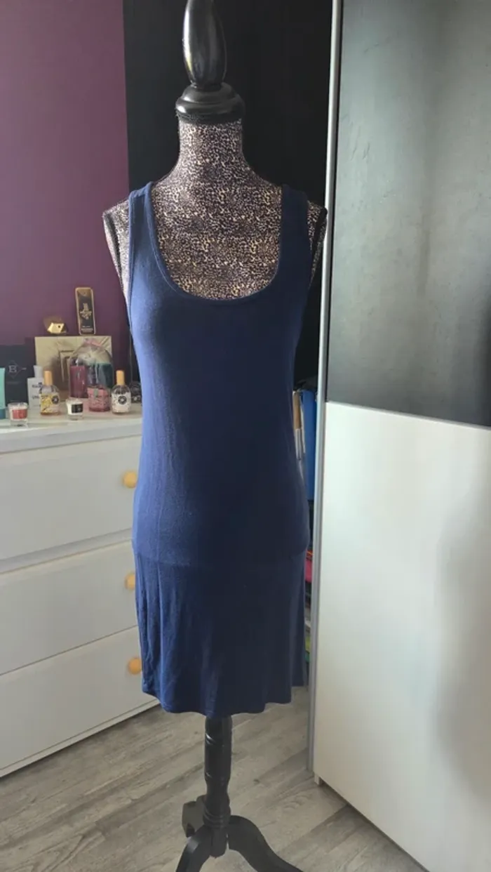 Robe bleu à Thème plume bleu de chez Véro Moda en Taille M/ 38 - photo numéro 3