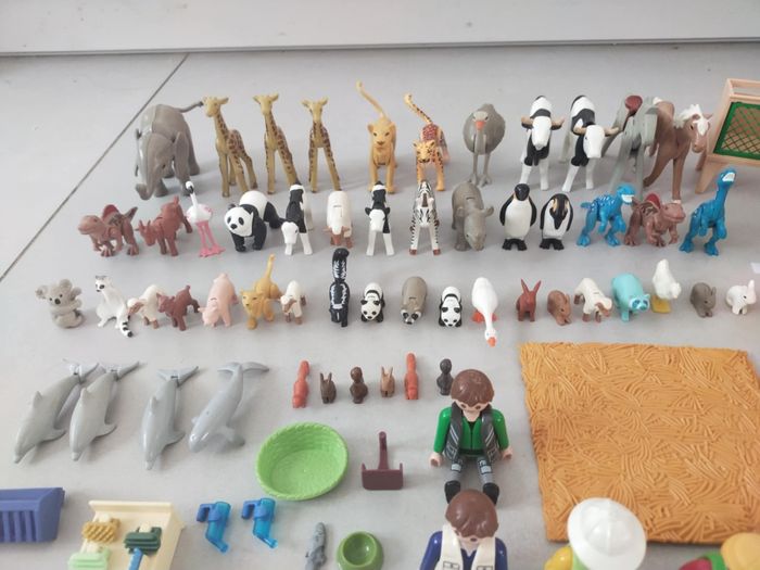 Lot de plus de 50 animaux playmobil + clapiers personnages et accessoires - photo numéro 4