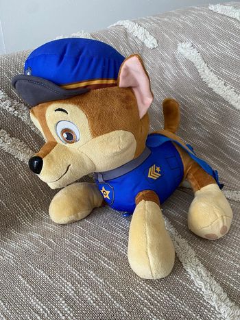 Peluche doudou sac à dos 33cm pat patrouille chien policier bleu et marron beige très bon état
