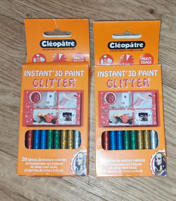 Bâton peinture paillettée