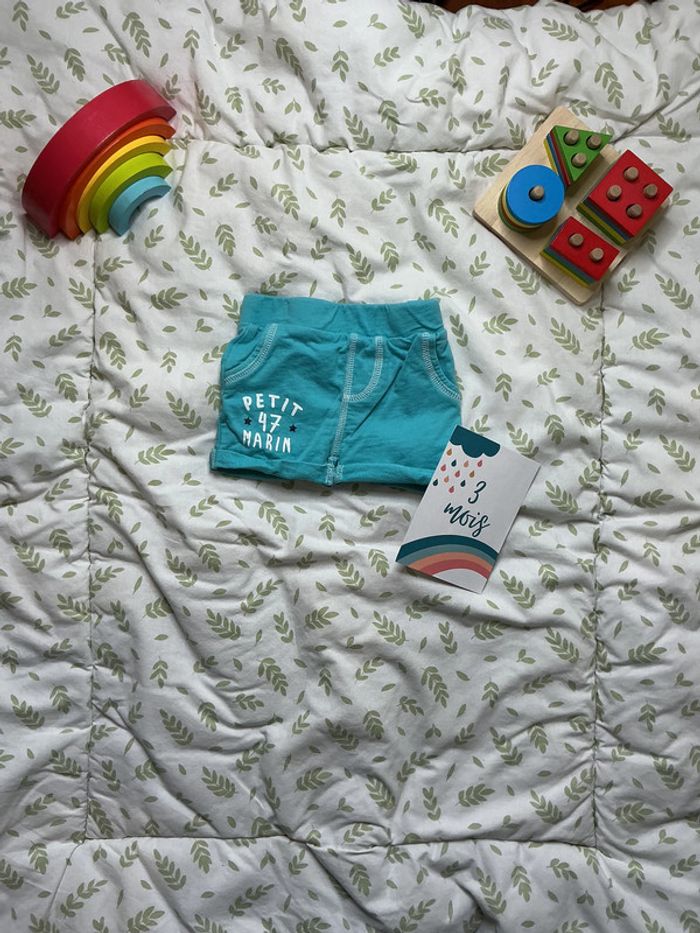 short turquoise et blanc 3 mois gémo