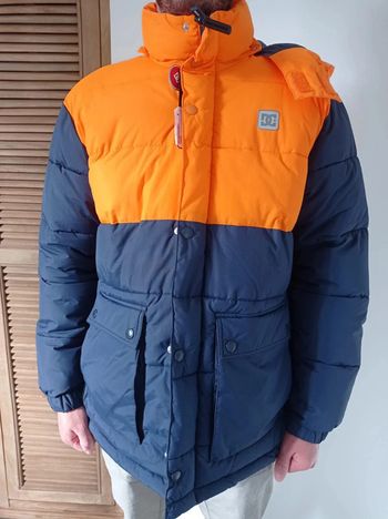 Doudoune neuve DC shoes taille M homme
