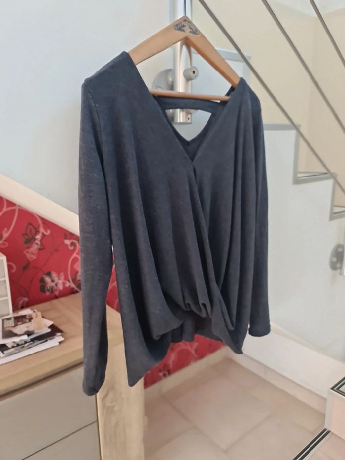 Pull col V Mim taille 40 - photo numéro 2
