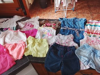 Lot  50 pièce 12 mois