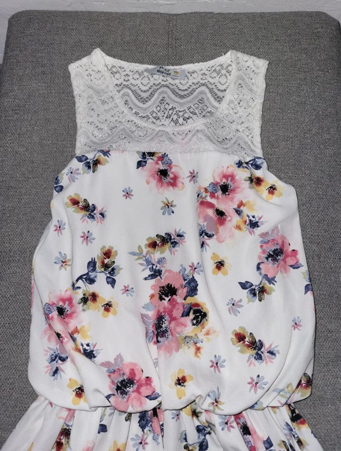 🟣 Robe Fleurie Dentelle 8 ans 🟣 - photo numéro 2