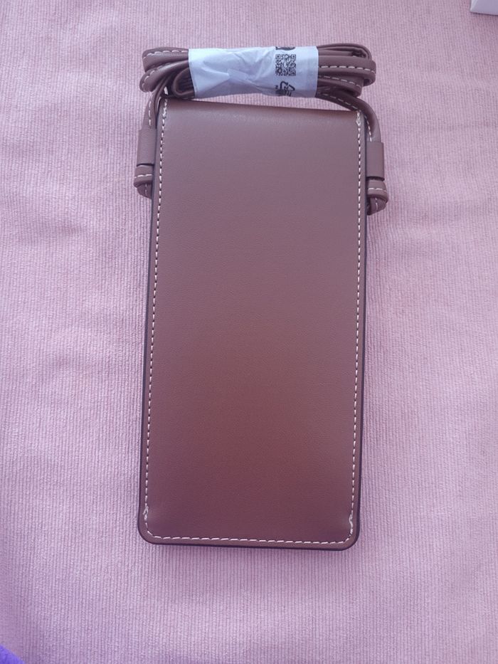 Pochette Celine - photo numéro 2