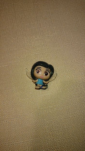 Figurine doorables "Ondine / la fée clochette" série 8