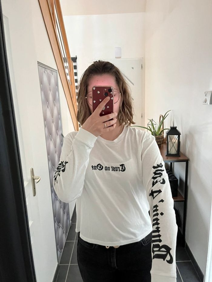Lot 2 hauts manches longues Jennyfer M très bon état🖤 - photo numéro 4