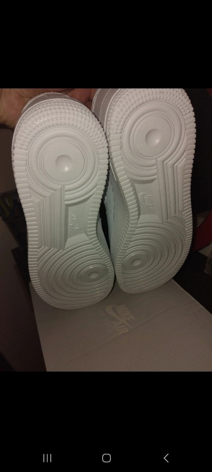 Nike force 1 neuve jamais mise - photo numéro 3