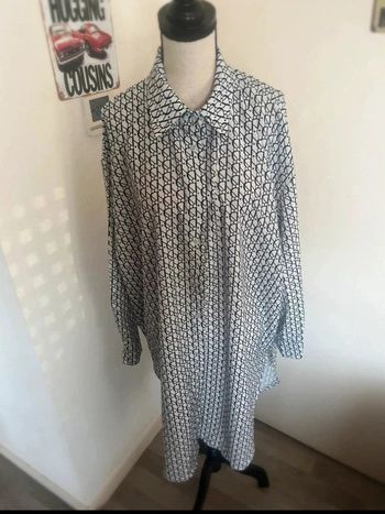 Très belle robe tunique taille unique neuf