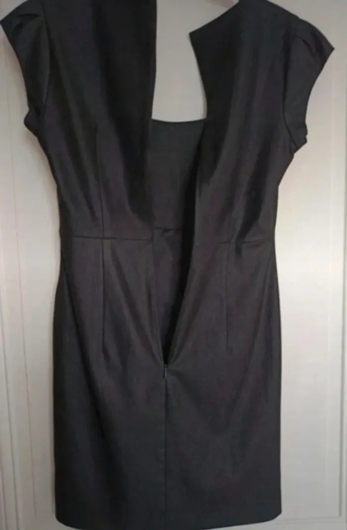 Robe noire French Connection t.S - photo numéro 7