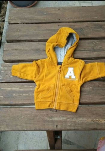 Veste a capuche 1 mois